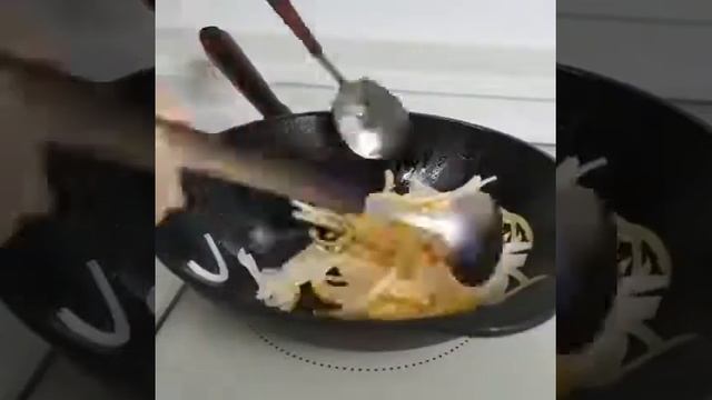 Стеклянная лапша с овощами? смотреть онлайн