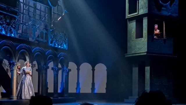 «Одно лишь слово» — Ромео против Джульетты (Н. Быстрова, М. Катыров) смотреть онлайн