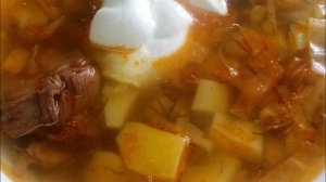 Щи с говяжьей тушенкой