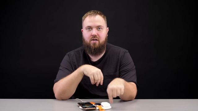 «Прототип» Apple AirPower - беспроводная зарядка для iPhone реальность? смотреть онлайн