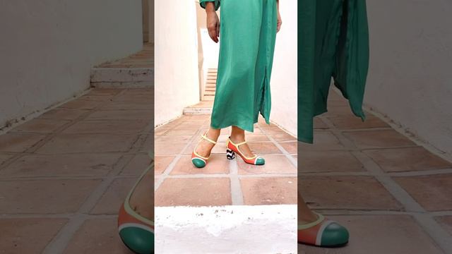 Clivia de LOBE Spain смотреть онлайн