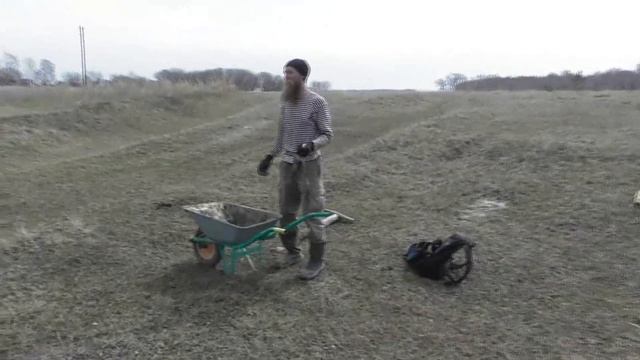 Работа на Симаковском пруду. Сделали небольшую дамбочку. смотреть онлайн