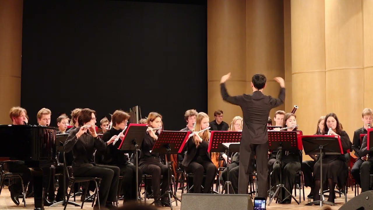 В. А. Моцарт - Увертюра к опере «Свадьба Фигаро». Учебный оркестр п/у М. Р. Акберова смотреть онлайн