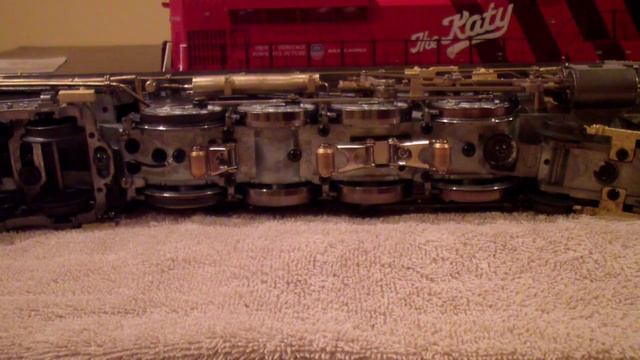 Maintaining a Lionel Train Layout: Track, Diesel, and Steam Tips and Tricks for Optimal Performance смотреть онлайн