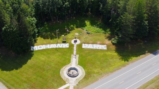 Along the Way: Ep 3 Charlemont (feat. Shelburne Falls) смотреть онлайн