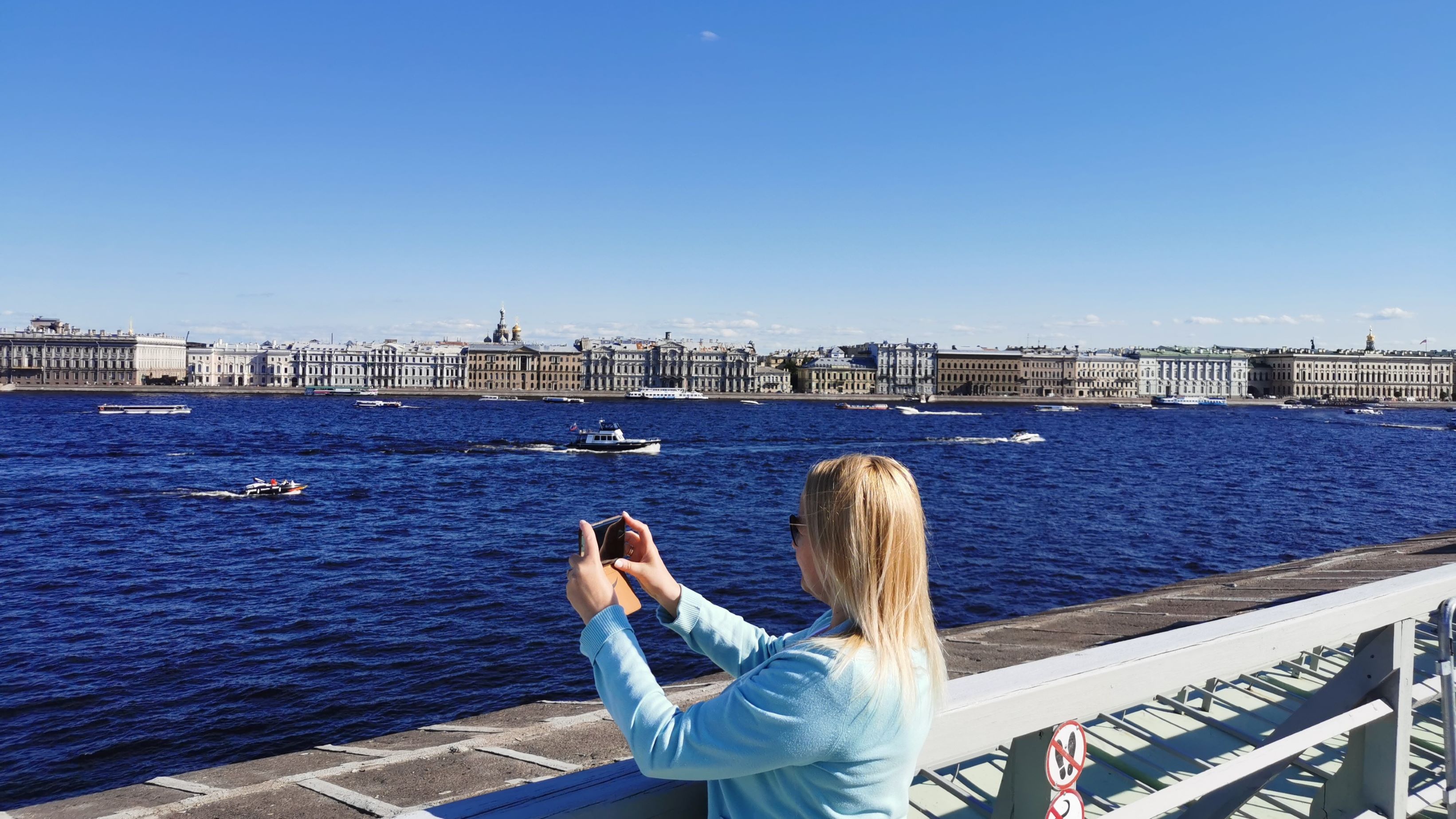 Невская панорама с высоты стен Петропавловской крепости. Мой Санкт-Петербург смотреть онлайн