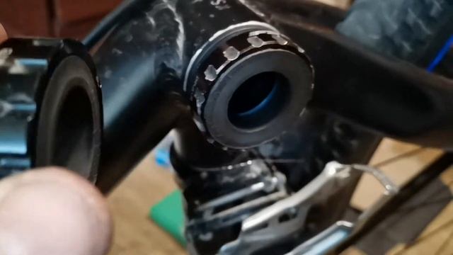 Люфт в кареточном узле Hollowtach 2 смотреть онлайн