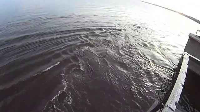 Пирс (водослив) в п.Приморском Ставропольского р-на Самарской области смотреть онлайн