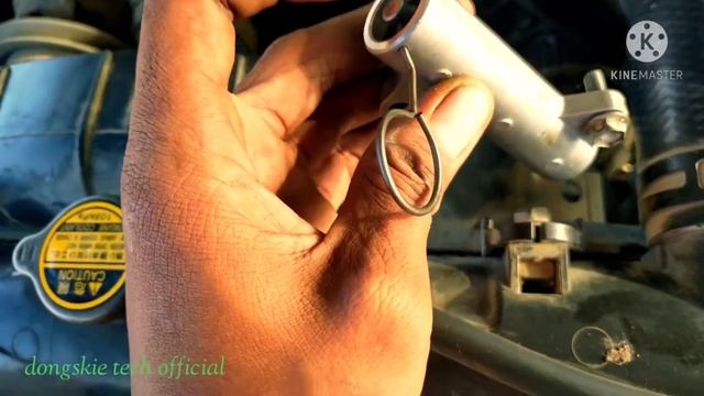 Toyota Land Cruiser 70series 1HZ Engine Install Fuel Injection Pump And Timing Belt.