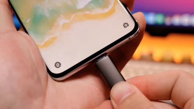 Pinsheng Power Bank Power Bank большой емкости, который можно взять с собой в самолет.