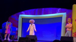 Синий трактор.