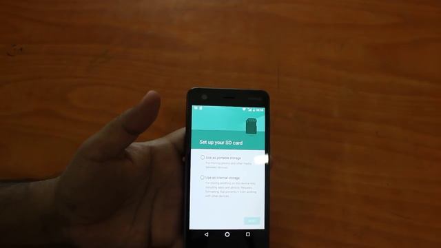 Nokia 2: How to insert SIM and MicroSD cards смотреть онлайн