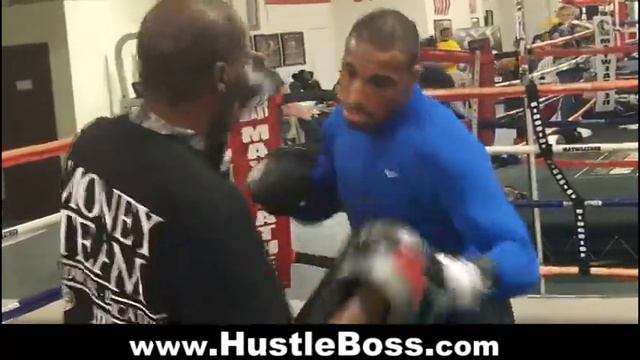 J'Leon Continues To Put In Work With Roger Mayweather [Mayweather Boxing Club - December 2012]