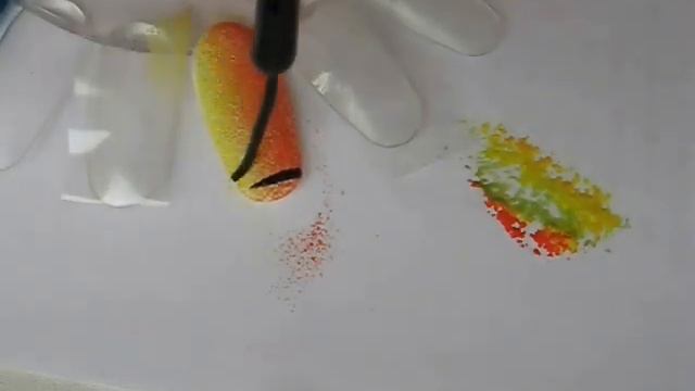 Градиентный маникюр с полосками "Апельсин и Лайм" | 10000000roz смотреть онлайн