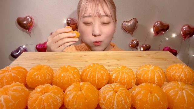 ASMR Mandarin Orange【Mukbang/ Eating Sounds】【English subtitles】 смотреть онлайн
