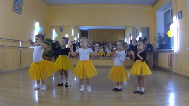 Первый концертный номер - детский танец смотреть онлайн