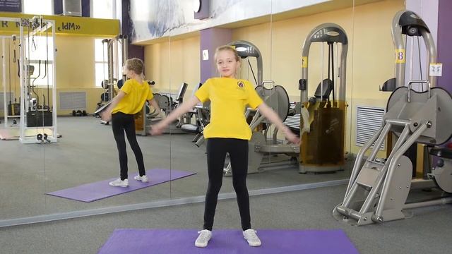 Упражнение 3 (уровень 3), для детей и подростков, профилактика сколиоза смотреть онлайн