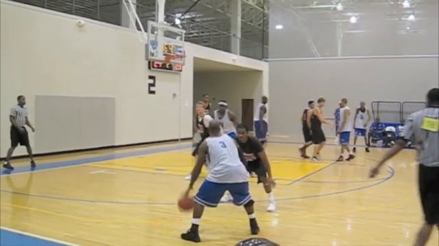 David Knowles Basketball Highlights Summer 2010 смотреть онлайн