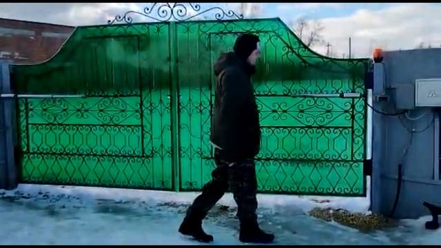 электро привод распашных ворот Home Gate в разные стороны смотреть онлайн