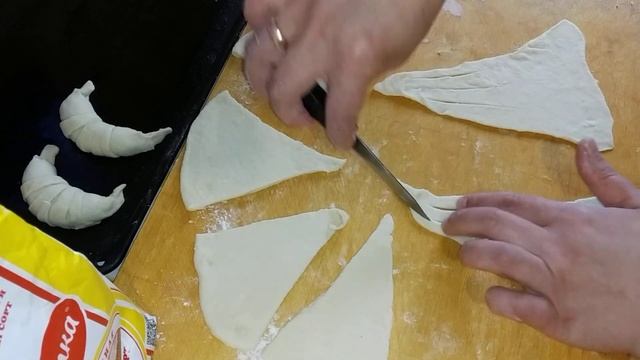 Рогалики со сгущенкой! смотреть онлайн