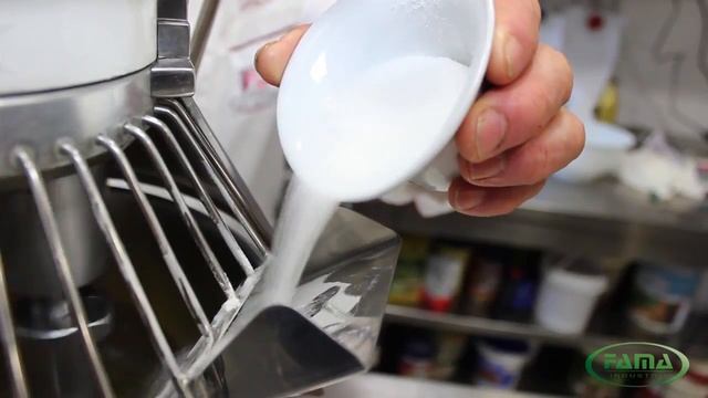 Fama dagasztó-habverő-krémkeverő. смотреть онлайн