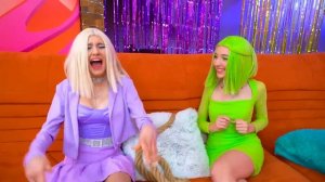 Четыре Стихии против Злодеев | Девушка Огонь, Вода, Воздух и Земля в Школе