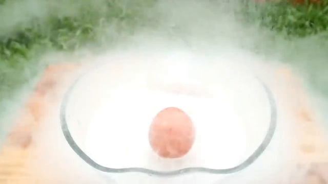 FISH VS LIQUID NITROGEN!! Freeze, Will it die؟ - Experiment #3 смотреть онлайн