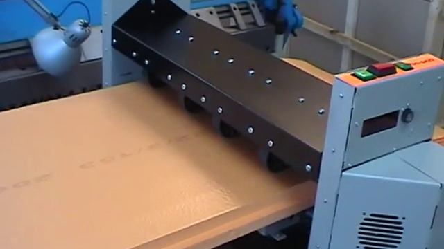 Станок для резки пенопласта (экструдированного пенополистирола) на листы СРП-3420 " Лист" смотреть онлайн