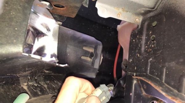 Pontiac Vibe/Toyota Matrix Fog Light Replacement