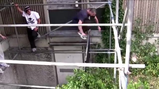 Behind The Jump: Train and Play | Parkour Generations смотреть онлайн