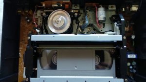 FUNAI VIP-5000LR Video Cassette Recorder - Перемотка к началу и выброс кассеты