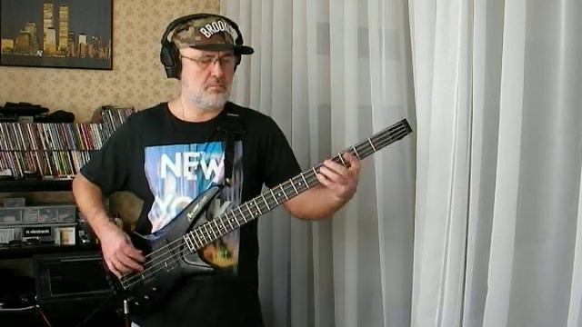 "Cheap Tricks Open G" Ibanez Axstar AXB50 performed by Victor Levchenko смотреть онлайн
