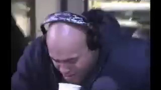 Louis CK Reacts to 2 Girls 1 Cup смотреть онлайн