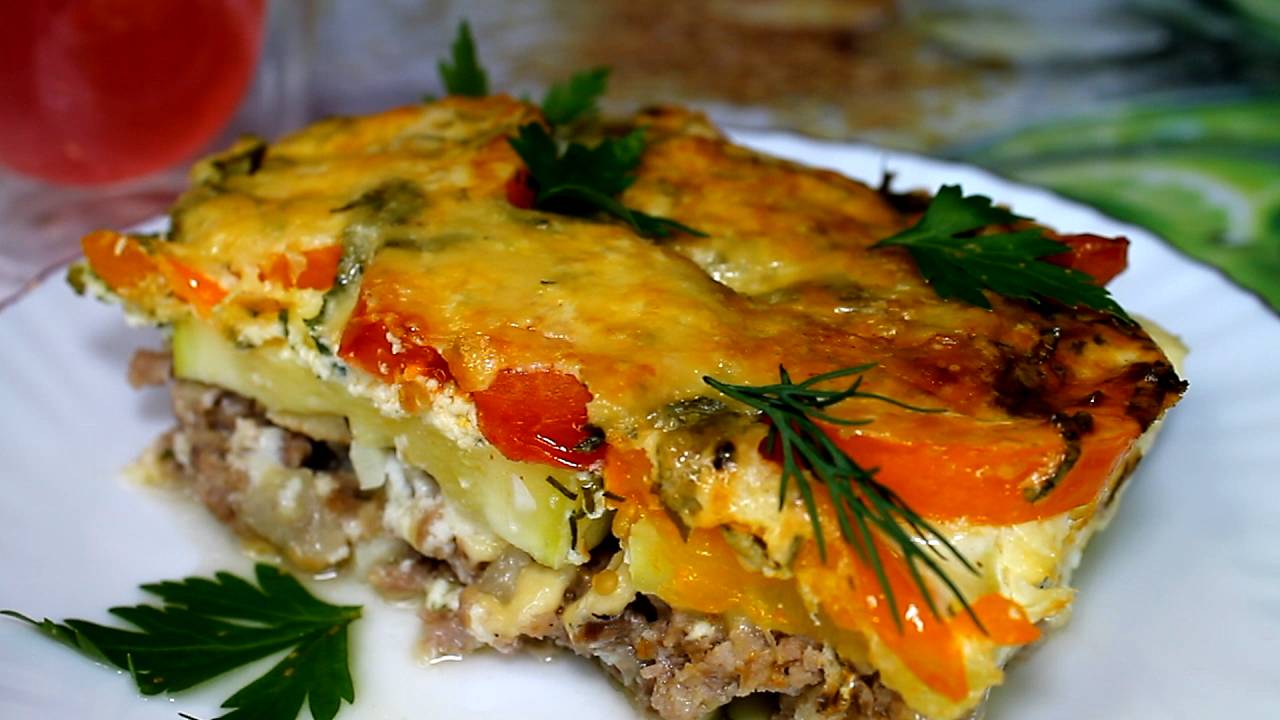 📌 Вкусная ЗАПЕКАНКА ИЗ КАБАЧКОВ с фаршем и помидорами смотреть онлайн