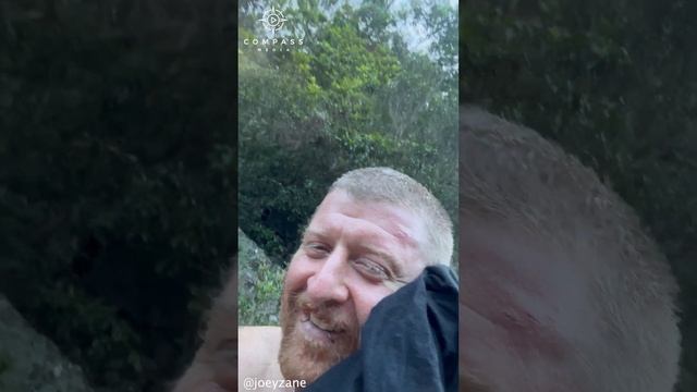Python Bites Man Face смотреть онлайн