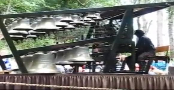 Колокола. Музыка колоколов. Фестиваль-воспоминание об эпохе Возрождения в Питтсбурге смотреть онлайн