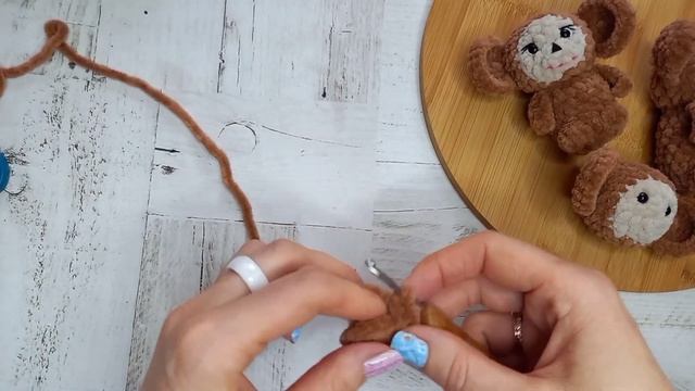 Мастер класс. Брелок крючком смотреть онлайн