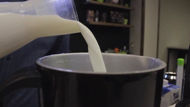 Ленивый капучино с халвой от BiWell смотреть онлайн