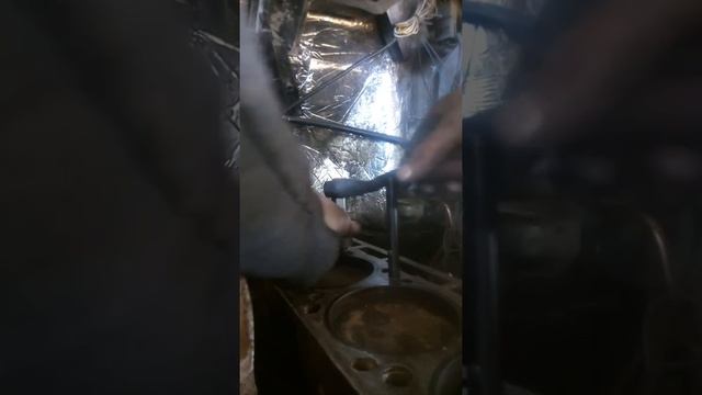 Восстановления резьбы с помощью пружины смотреть онлайн