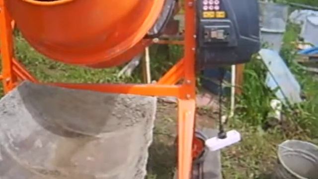 Работа с бетономешалкой. смотреть онлайн