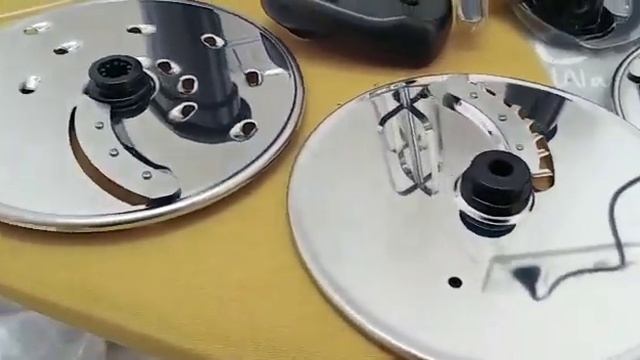 Inalsa 1000 plus Food processor. смотреть онлайн