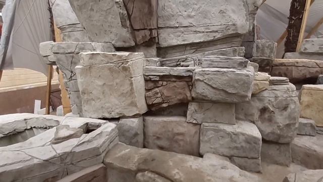 Обзор Имитации Природного Камня Своими Руками до покраски. Master imitation waterfall. смотреть онлайн