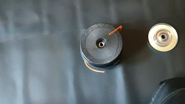 Odkręcanie Głowicy żyłkowej Stihl