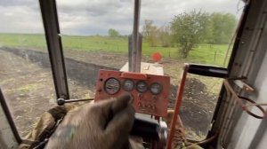 Ктз. Молдавский трактор/ как пахать квадратный огород/ трактор т 70/ советский трактор т 70