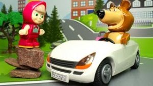 Видео с игрушками - В городе! Детские игрушечные мультики на русском.mp4