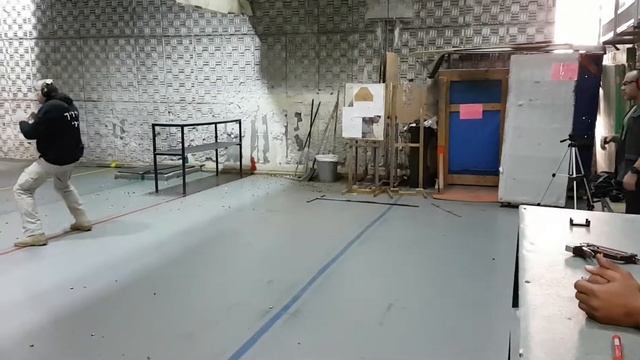Тренировка стрельбы с пистолетом 1 смотреть онлайн