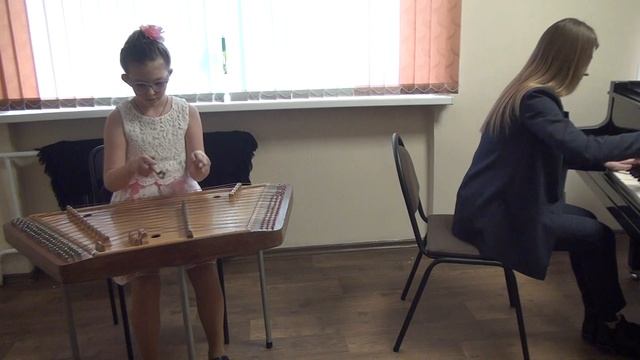 А. Безенсон. Обработка бел. нар. песни "Салавейка пташачка" Ульяна Гладун - цимбалы. смотреть онлайн