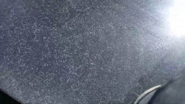 Чем убрать царапины на памятнике? На камне. На граните.       Ответ: С помощью воска.