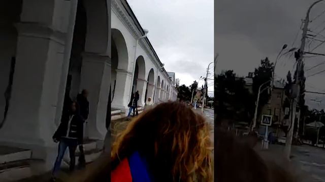 Идём в магазин. Ударился об столб смотреть онлайн