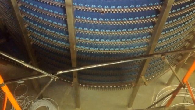 Охлаждение пряников на спиральном транспортере Технопул-Р смотреть онлайн